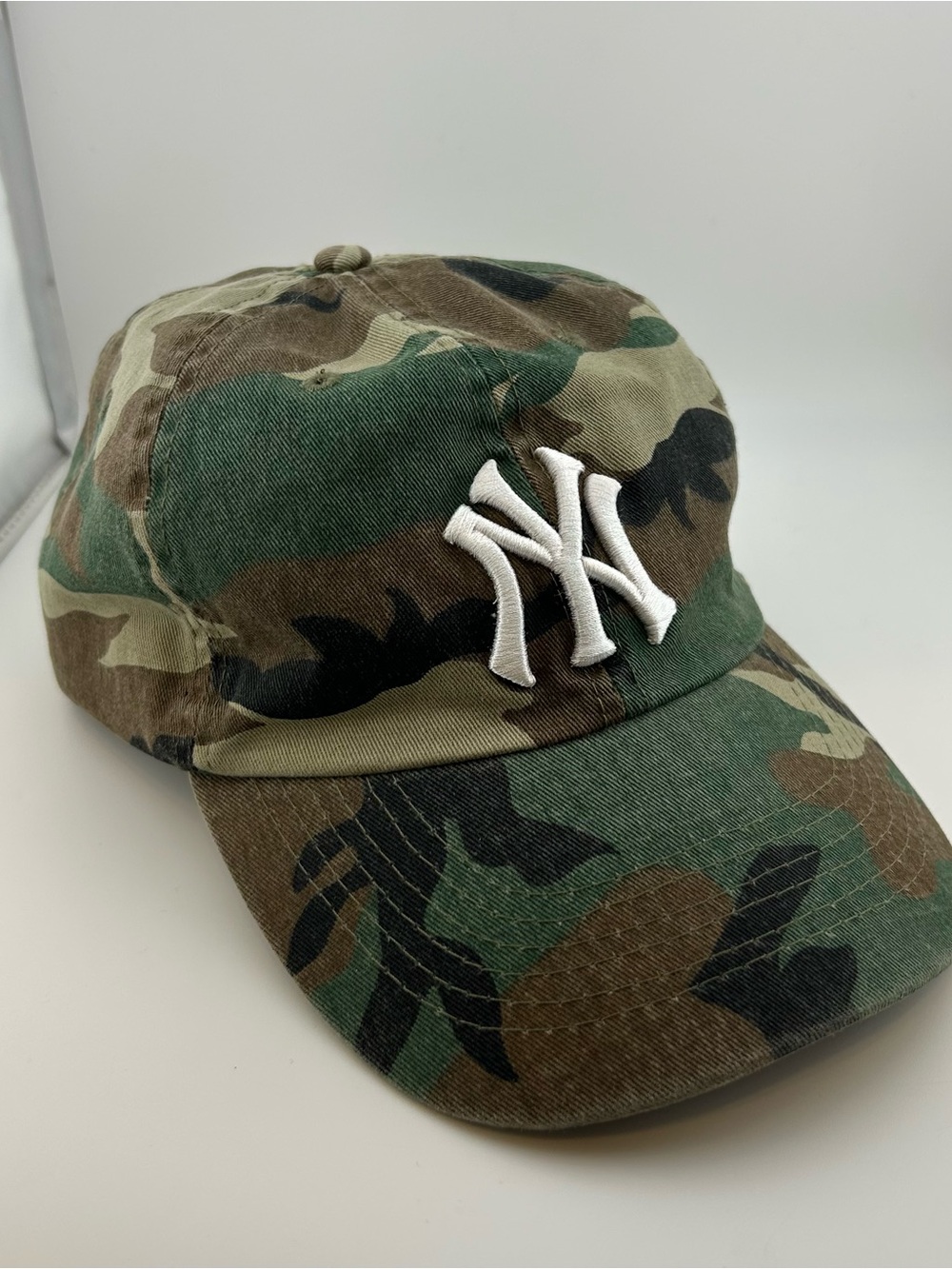 New York Yankees Budweiser Camo Hat Cap SGA Stadium Giveaway Adjustable MLB